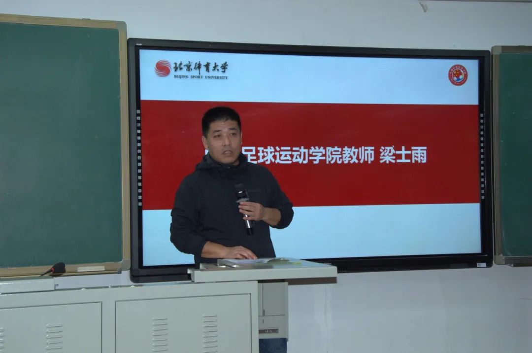 9af1fc281ca54f2fb596dd65c776479d.jpg 1125宿舍10.jpg
